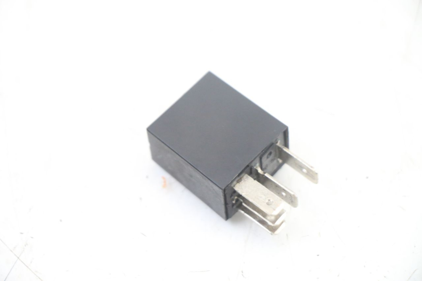 photo de RELAIS ELECTRIQUE PEUGEOT KISBEE 4T 50 (2018 - 2022) - Autre angle de vue