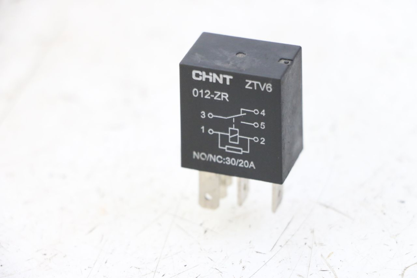 photo de RELAIS ELECTRIQUE PEUGEOT KISBEE 4T 50 (2018 - 2022) - Zoom état d’usage