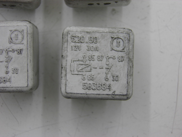 photo de RELAIS ELECTRIQUE PIAGGIO MP3 400 (2007 - 2009) - Autre angle de vue