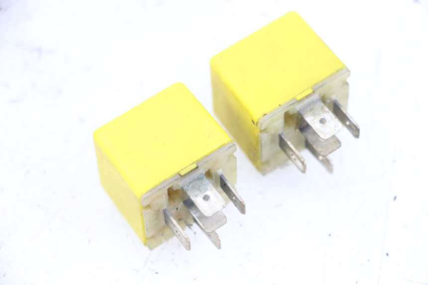 photo de RELAIS ELECTRIQUE PIAGGIO MP3 125 (2006 - 2014) - Zoom état d’usage