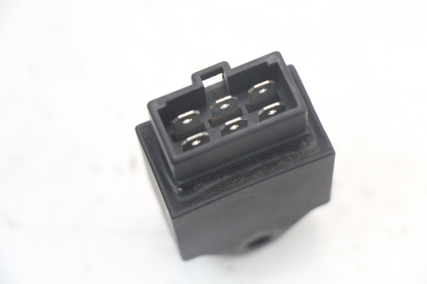 photo de RELAIS ELECTRIQUE PIAGGIO NEW TYPHOON 50 (2010 - 2017) - Zoom état d’usage