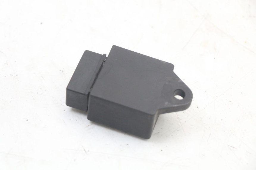 photo de RELAIS ELECTRIQUE PIAGGIO NEW TYPHOON 50 (2010 - 2017) - Autre angle de vue