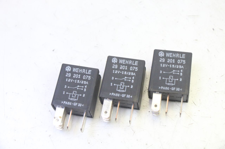 photo de RELAIS ELECTRIQUE LIGIER PULSE 3 1 (2014 - 2020) - Points de fixation