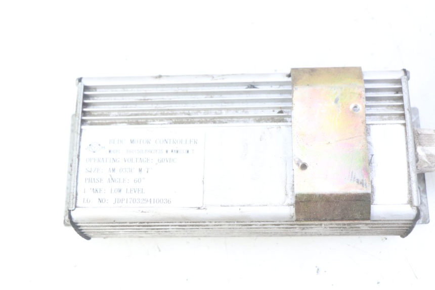 photo de RELAIS ELECTRIQUE RED ELECTRIC RED E PRO 1 (2017 - 2019) - Points de fixation