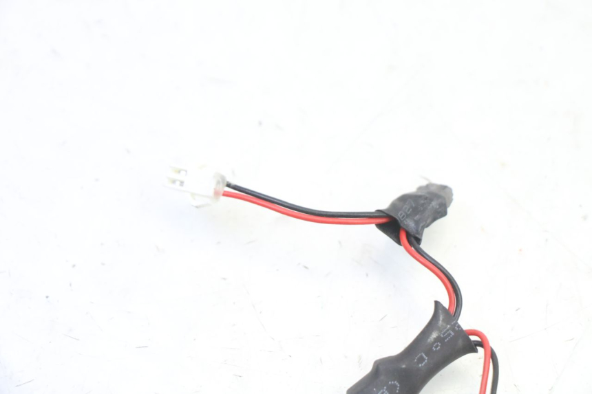 photo de RELAIS ELECTRIQUE HERO S10 1 - Gros plan technique