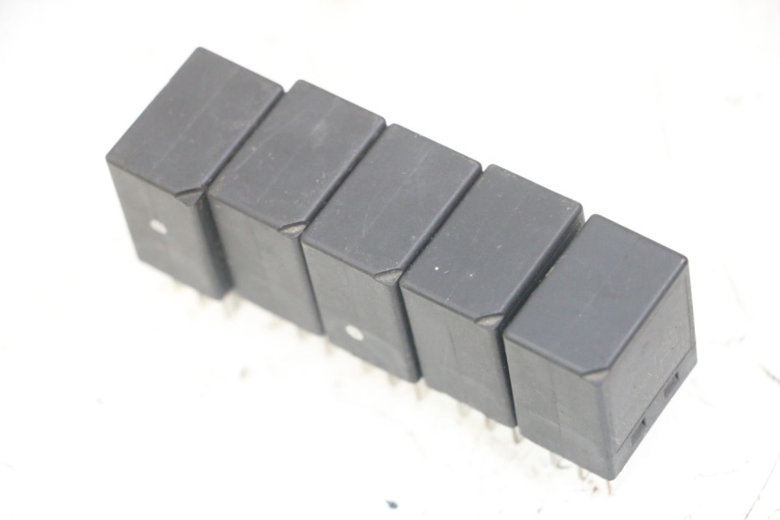 photo de RELAIS ELECTRIQUE PEUGEOT SATELIS 125 (2013 - 2018) - Zoom état d’usage