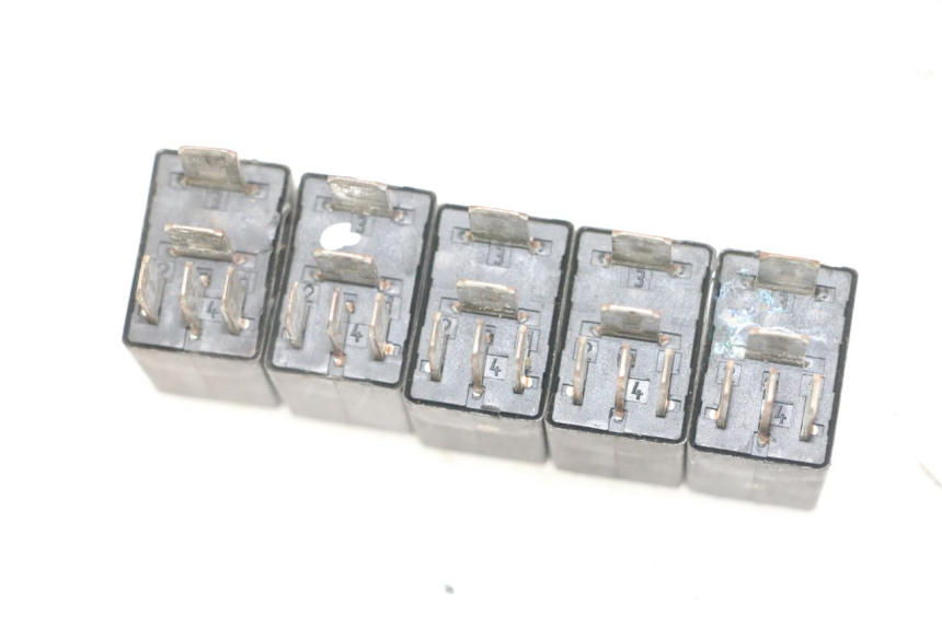 photo de RELAIS ELECTRIQUE PEUGEOT SATELIS 125 (2013 - 2018) - Autre angle de vue