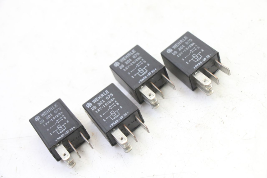 photo de RELAIS ELECTRIQUE PEUGEOT SATELIS 125 (2013 - 2018) - Détail de la pièce