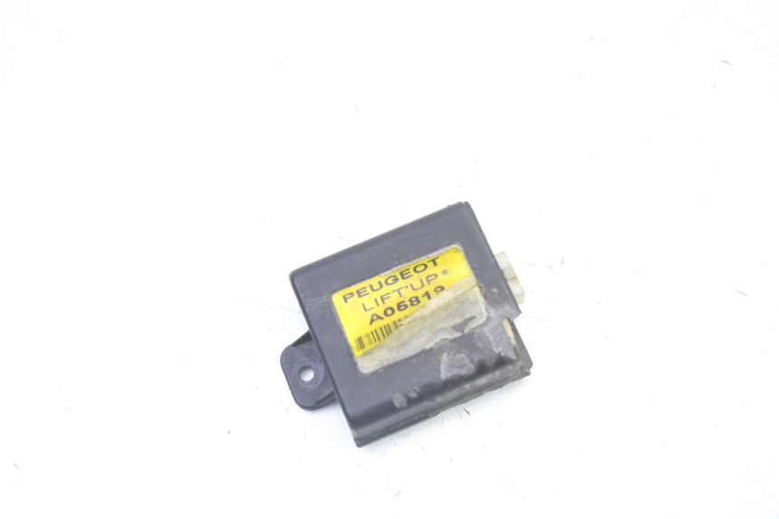 photo de RELAIS ELECTRIQUE PEUGEOT SATELIS 250 (2006 - 2012) - Vue principale