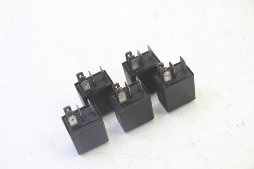 photo de RELAIS ELECTRIQUE PEUGEOT SATELIS 125 (2013 - 2018) - Zoom état d’usage