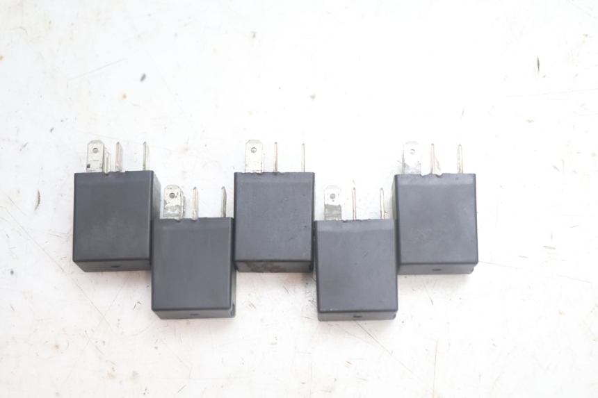 photo de RELAIS ELECTRIQUE PEUGEOT SATELIS 125 (2013 - 2018) - Détail de la pièce
