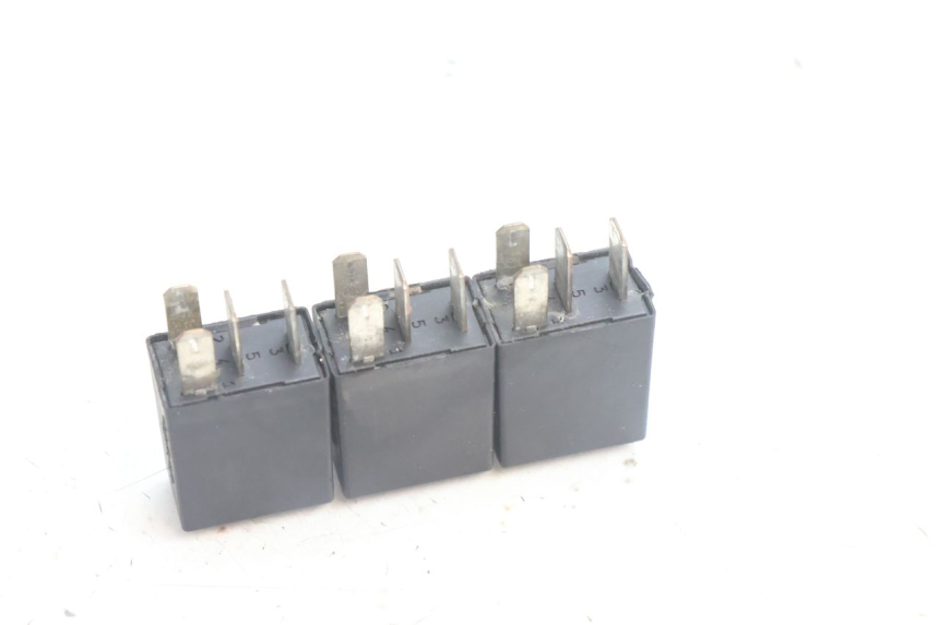 photo de RELAIS ELECTRIQUE PEUGEOT SATELIS 125 (2006 - 2009) - Détail de la pièce