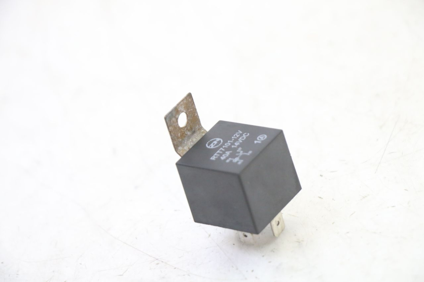 photo de RELAIS ELECTRIQUE HONDA ST PAN EUROPEAN 1300 (2002 - 2013) - Vue principale