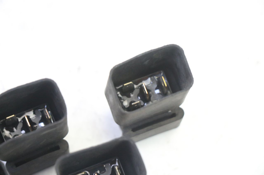 photo de RELAIS ELECTRIQUE HONDA ST PAN EUROPEAN 1300 (2002 - 2013) - Gros plan technique