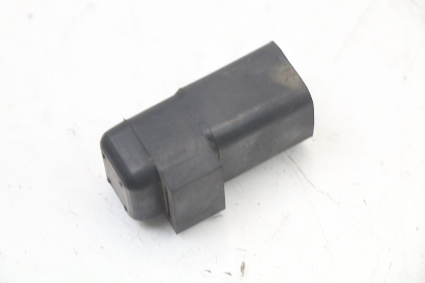 photo de RELAIS ELECTRIQUE SUZUKI GSR 750 (2011 - 2017) - Zoom état d’usage