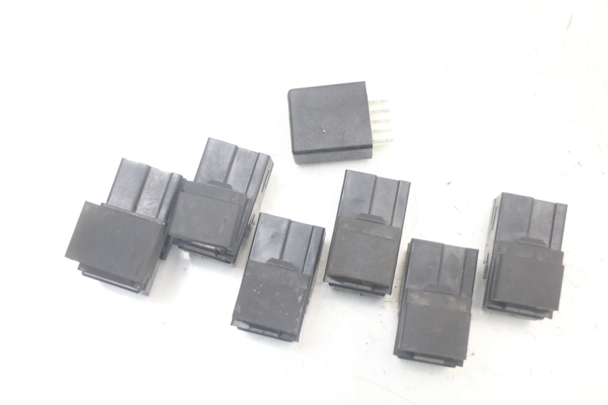 photo de RELAIS ELECTRIQUE YAMAHA TDM ABS 900 (2002 - 2014) - Points de fixation
