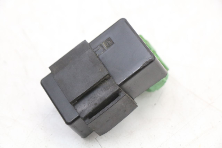 photo de RELAIS ELECTRIQUE HONDA TRX 300 (1988 - 2000) - Autre angle de vue