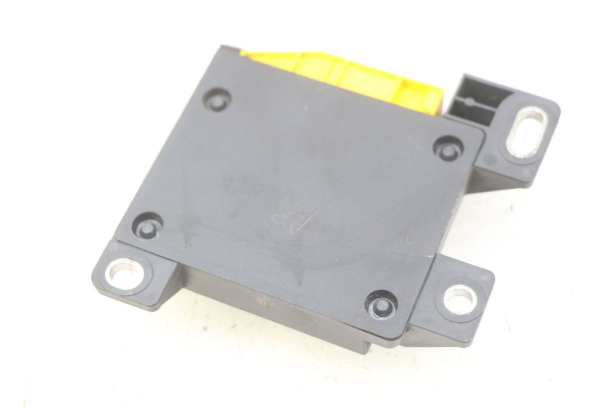 photo de RELAIS ELECTRIQUE RENAULT TWIZY 45 (2012 - 2019) - Zoom état d’usage