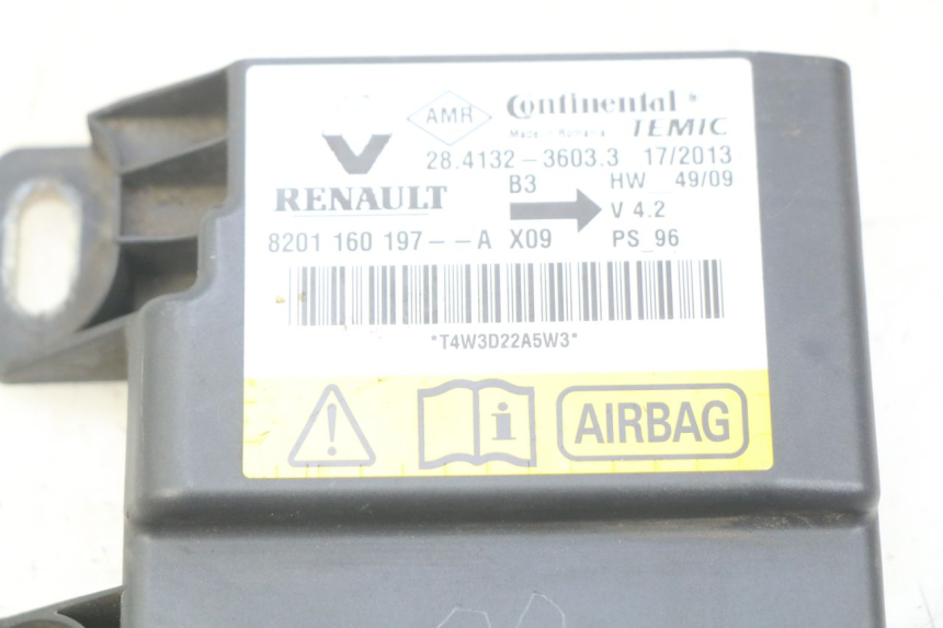 photo de RELAIS ELECTRIQUE RENAULT TWIZY 45 (2012 - 2019) - Vue d’ensemble