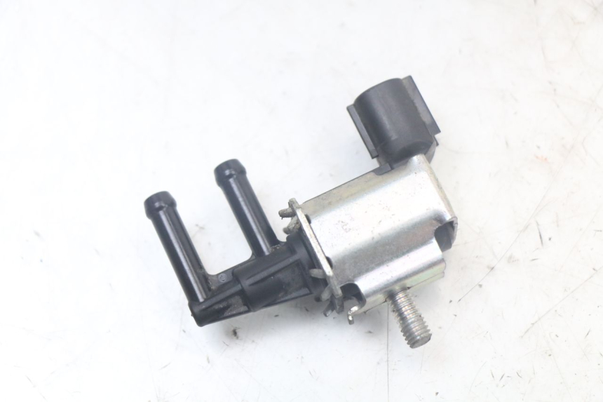 photo de RELAIS ELECTRIQUE KAWASAKI VERSYS ABS 650 (2015 - 2018) - Vue principale