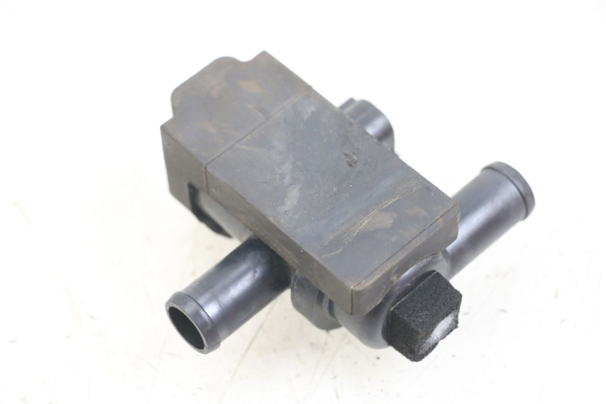 photo de RELAIS ELECTRIQUE KAWASAKI VERSYS ABS 650 (2015 - 2018) - Autre angle de vue