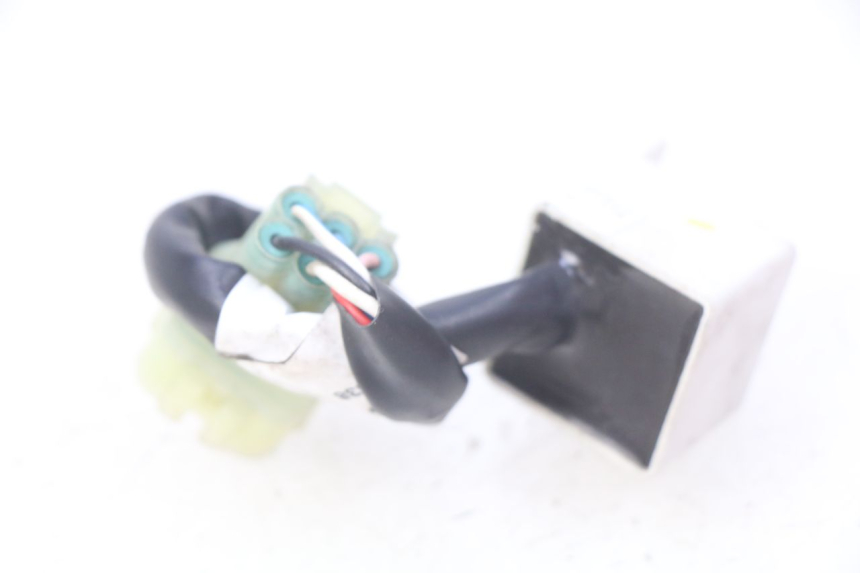 photo de RELAIS ELECTRIQUE PIAGGIO VESPA GTS IGET ABS 125 (2017 - 2023) - Détail de la pièce