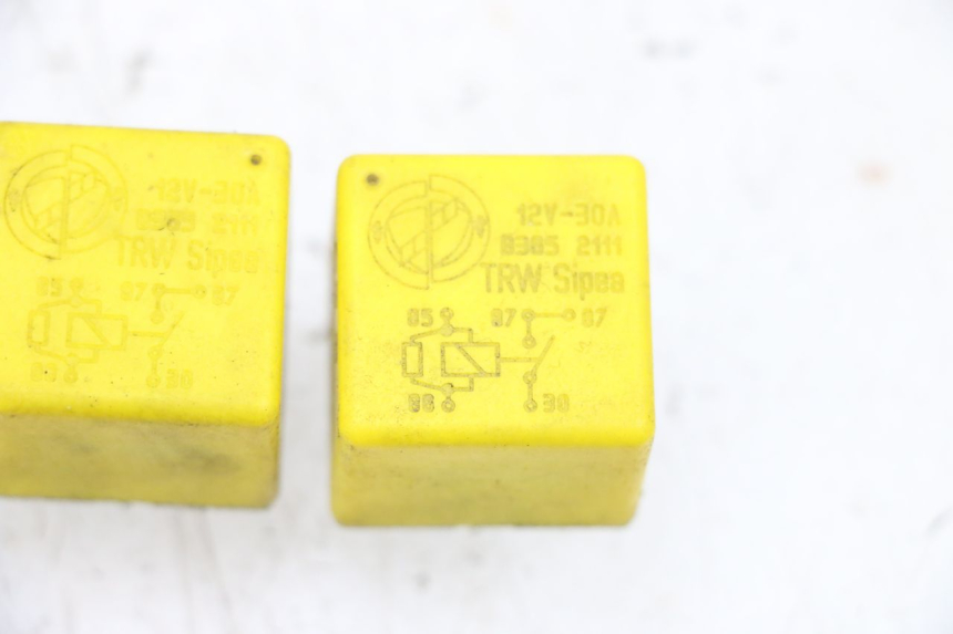 photo de RELAIS ELECTRIQUE PIAGGIO VESPA GTS SUPER IE 125 (2009 - 2016) - Zoom état d’usage