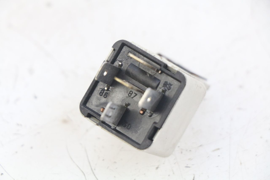 photo de RELAIS ELECTRIQUE PIAGGIO VESPA LXV 125 (2006 - 2009) - Zoom état d’usage