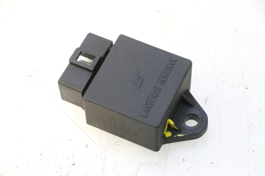 photo de RELAIS ELECTRIQUE PIAGGIO VESPA PRIMAVERA 2T 50 (2013 - 2018) - Vue principale