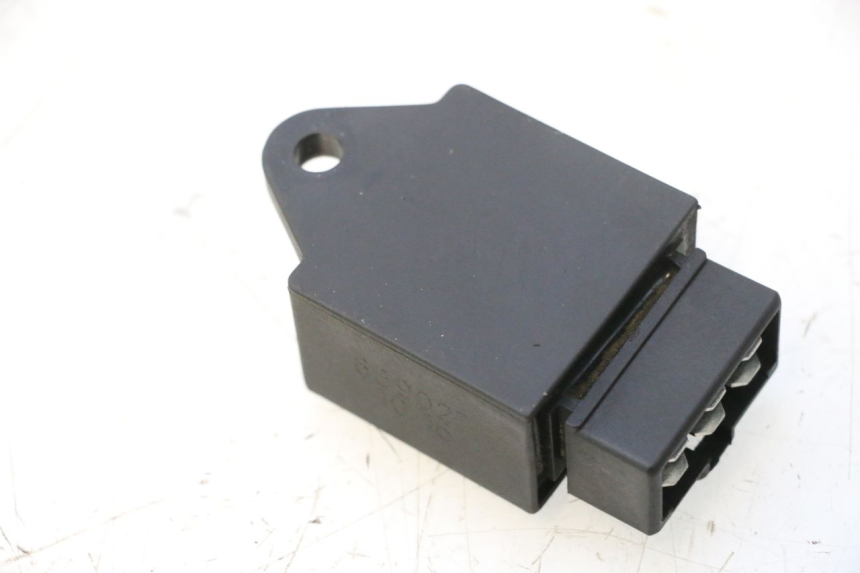 photo de RELAIS ELECTRIQUE PIAGGIO VESPA PRIMAVERA 2T 50 (2013 - 2018) - Zoom état d’usage
