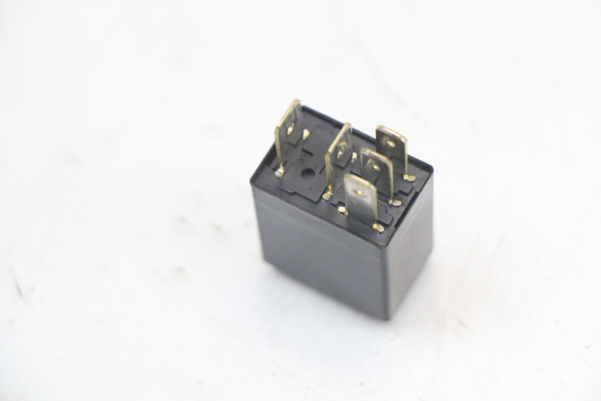 photo de RELAIS ELECTRIQUE PIAGGIO VESPA PRIMAVERA 4T 50 (2021 - 2024) - Détail de la pièce