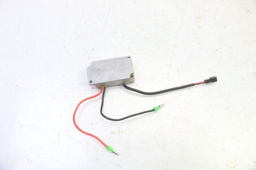 photo de RELAIS ELECTRIQUE DUALTRON VICTOR LIMITED 1 - Gros plan technique