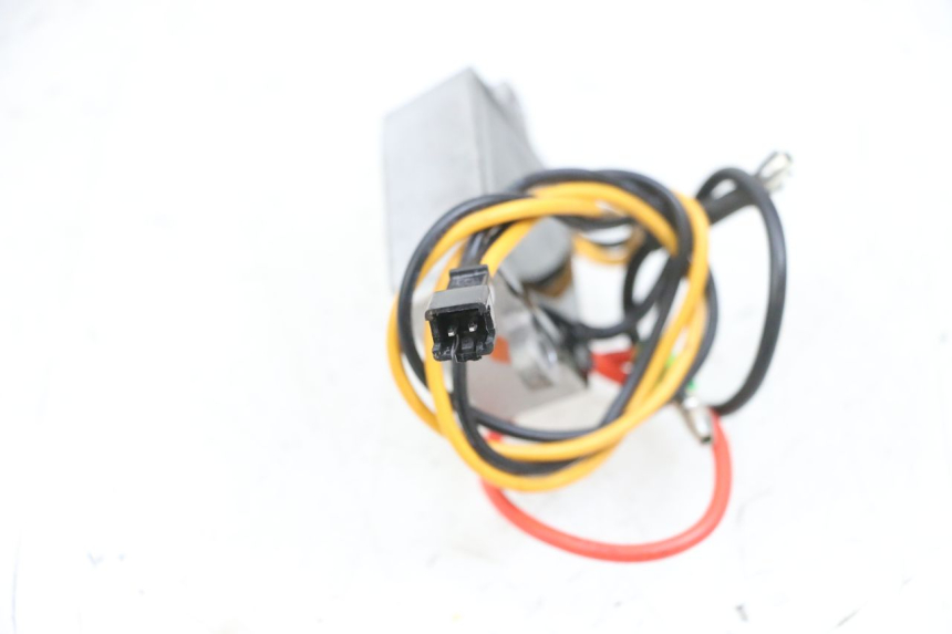 photo de RELAIS ELECTRIQUE DUALTRON VICTOR LIMITED 1 - Détail de la pièce