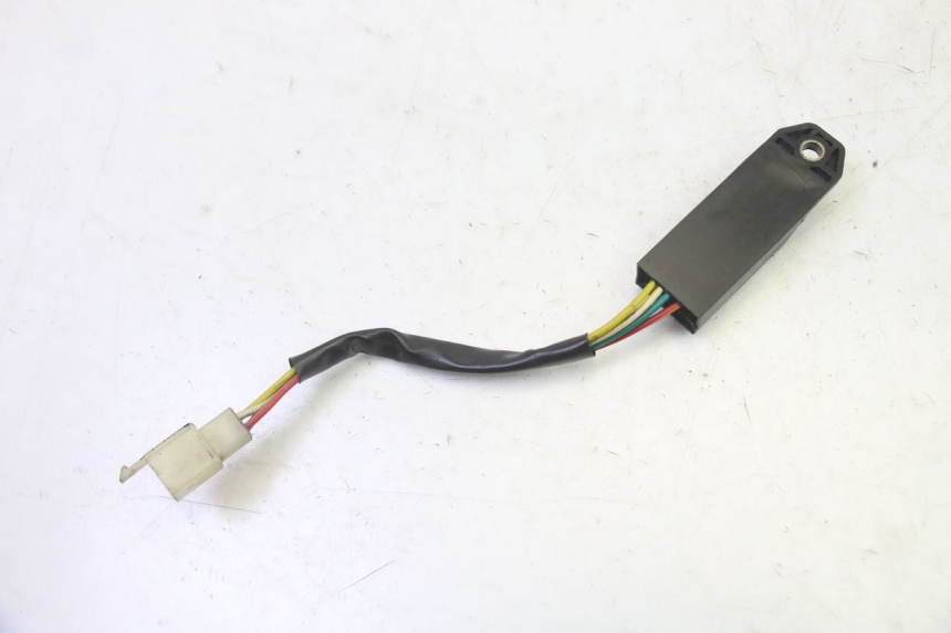 photo de RELAIS ELECTRIQUE PEUGEOT VIVACITY NEW 4T 50 (2008 - 2017) - Autre angle de vue