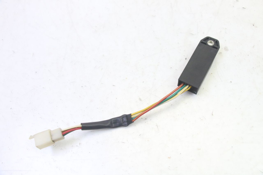 photo de RELAIS ELECTRIQUE PEUGEOT VIVACITY NEW 4T 50 (2008 - 2017) - Autre angle de vue