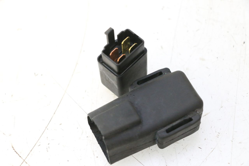 photo de RELAIS ELECTRIQUE DAELIM VJ ROADWIN 125 (2004 - 2007) - Détail de la pièce