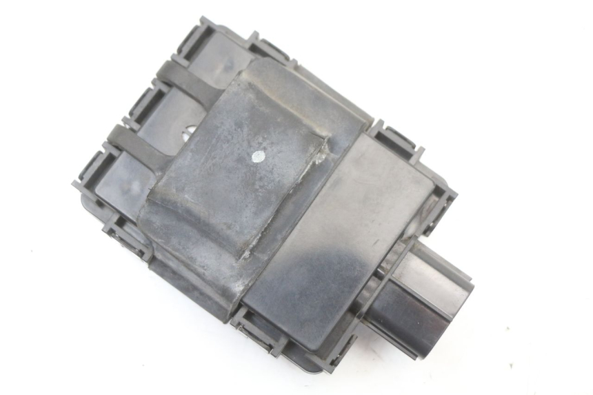 photo de RELAIS ELECTRIQUE YAMAHA XMAX X-MAX ABS 125 (2017 - 2020) - Autre angle de vue