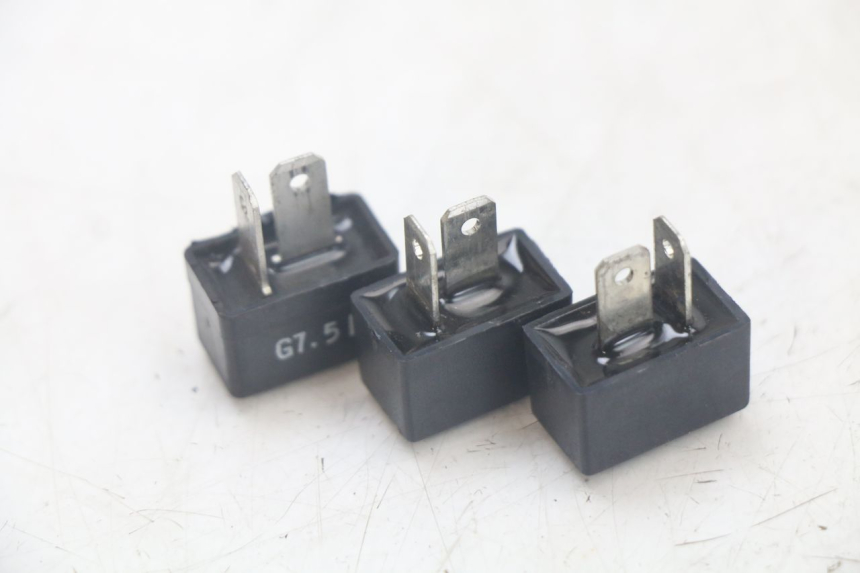 photo de RELAIS ELECTRIQUE YAMAHA XMAX X-MAX ABS 125 (2017 - 2020) - Zoom état d’usage