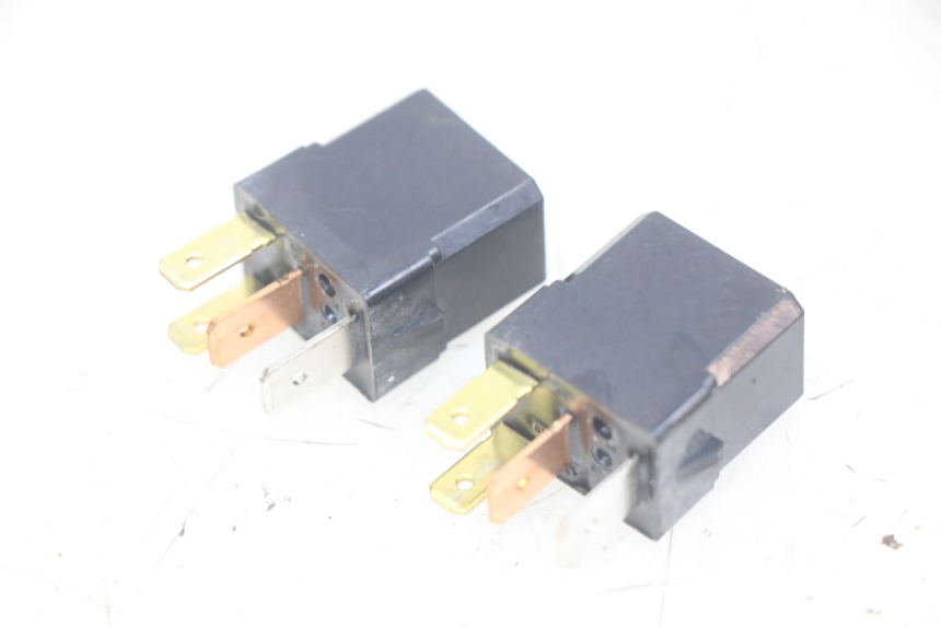 photo de RELAIS ELECTRIQUE YAMAHA X-MAX XMAX 125 (2010 - 2013) - Vue principale