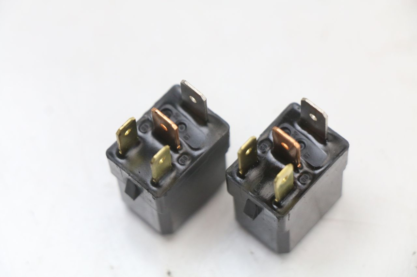 photo de RELAIS ELECTRIQUE YAMAHA X-MAX XMAX 125 (2010 - 2013) - Zoom état d’usage