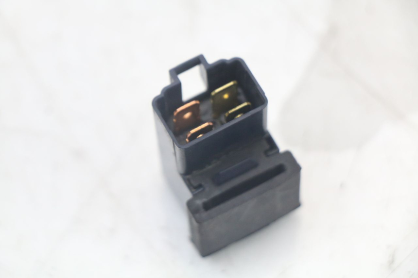 photo de RELAIS ELECTRIQUE YAMAHA XMAX X-MAX 125 (2006 - 2009) - Détail de la pièce