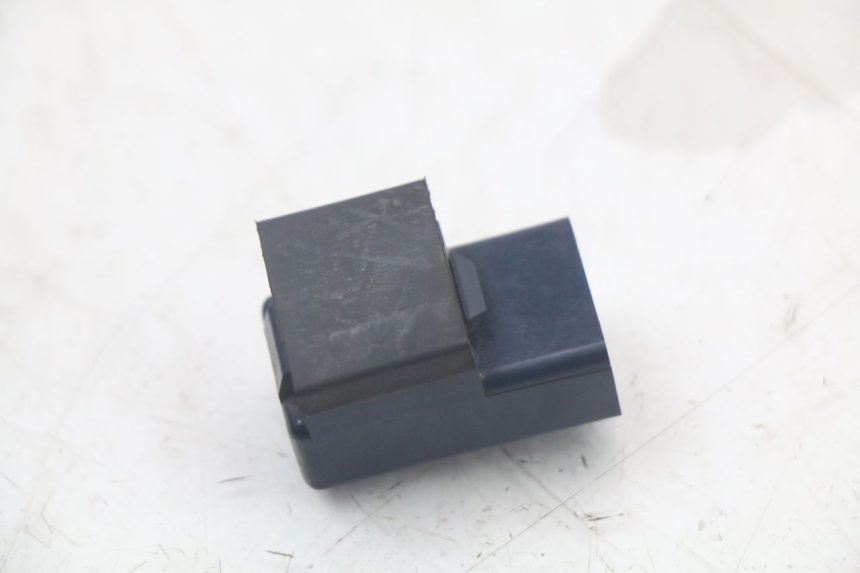 photo de RELAIS ELECTRIQUE YAMAHA XMAX X-MAX 125 (2006 - 2009) - Autre angle de vue