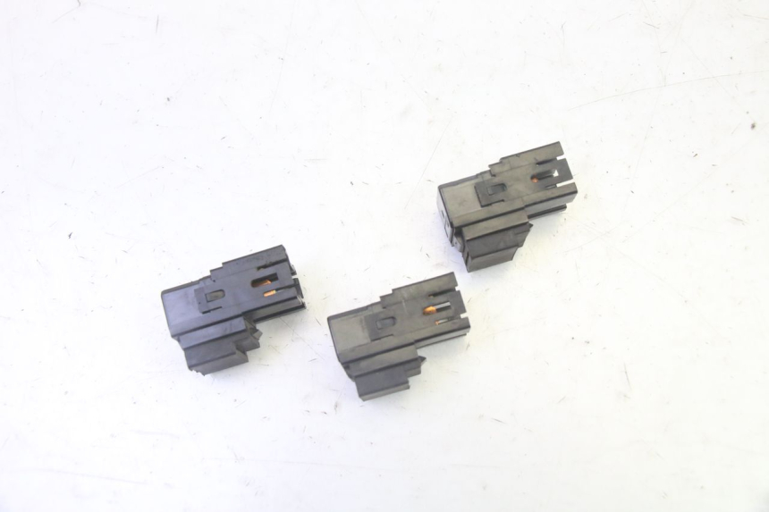 photo de RELAIS ELECTRIQUE YAMAHA X-MAX XMAX 125 (2010 - 2013) - Vue principale