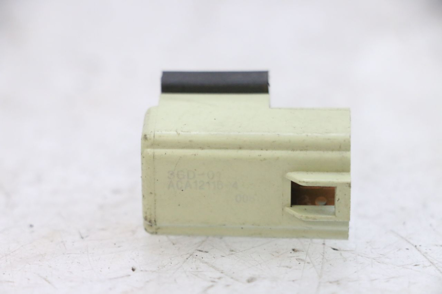 photo de RELAIS ELECTRIQUE YAMAHA X-MAX XMAX 125 (2010 - 2013) - Détail de la pièce