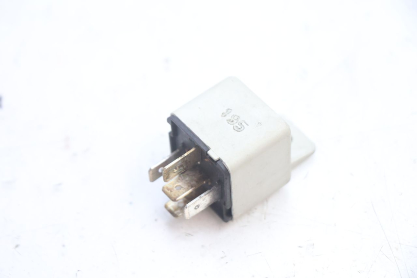 photo de RELAIS ELECTRIQUE PIAGGIO X9 EVOLUTION 125 (2003 - 2007) - Autre angle de vue