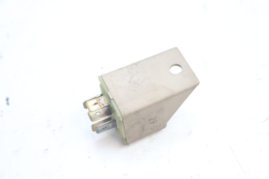 photo de RELAIS ELECTRIQUE PIAGGIO X9 EVOLUTION 125 (2003 - 2007) - Gros plan technique