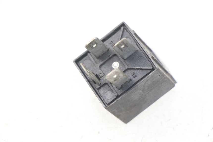 photo de RELAIS ELECTRIQUE PIAGGIO X9 125 (2000 - 2003) - Zoom état d’usage