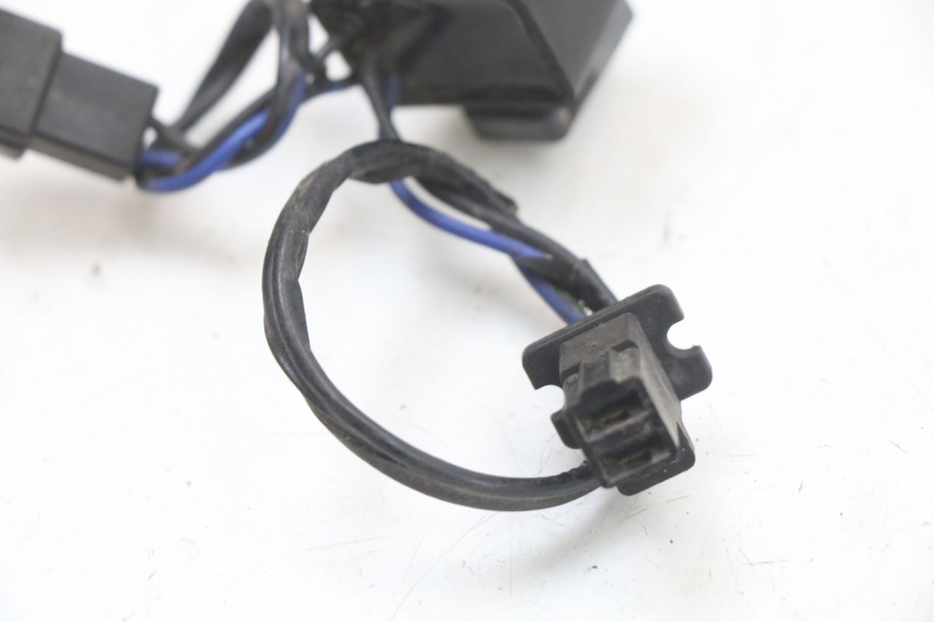 photo de RELAIS ELECTRIQUE KYMCO XCITING 250 (2006 - 2009) - Zoom état d’usage