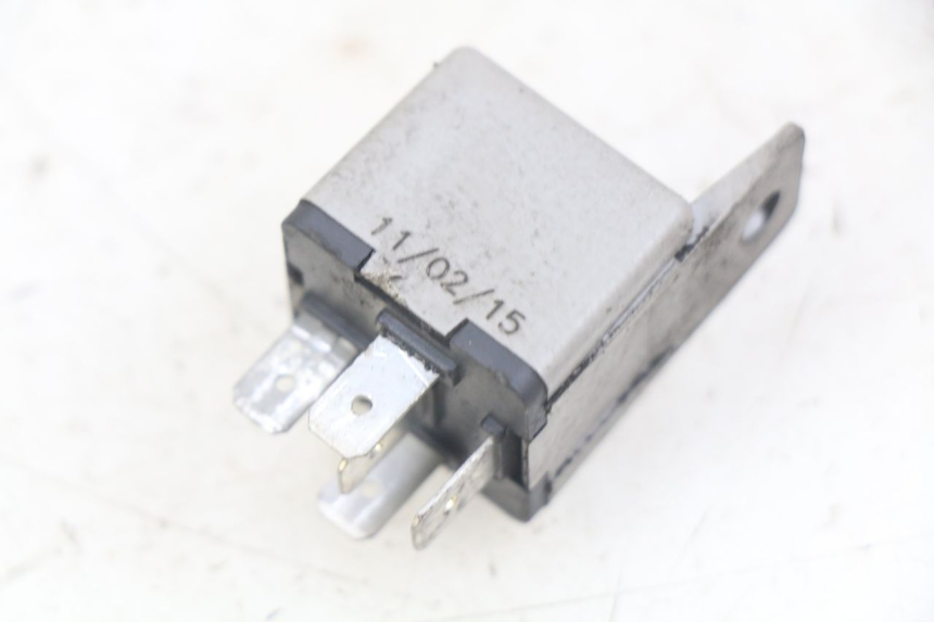 photo de RELAIS ELECTRIQUE PIAGGIO XEVO - X EVO 125 (2007 - 2017) - Autre angle de vue