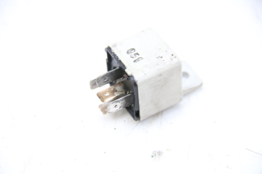 photo de RELAIS ELECTRIQUE PIAGGIO XEVO - X EVO 125 (2007 - 2017) - Autre angle de vue